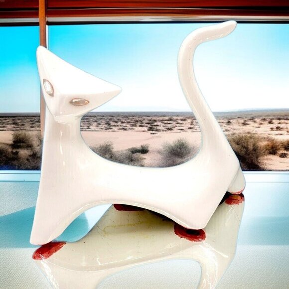 Mid Century Modern Cubist Cat Figurine White Jewel Eyes Japan 1950s Modernist - Picture 1 of 10